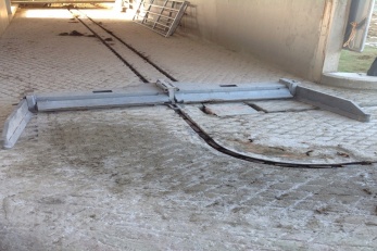 Racleur &agrave; chaine carr&eacute;e tournant