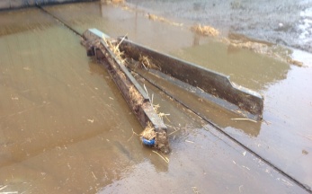 Racleur hydraulique en V&eacute;